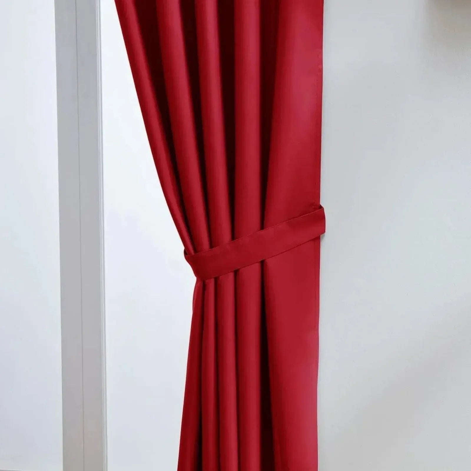 Red Thermal Blackout Eyelet Curtains – Ready Made Insulated Privacy &amp; Noise Reducing Drapes - 4A's Global