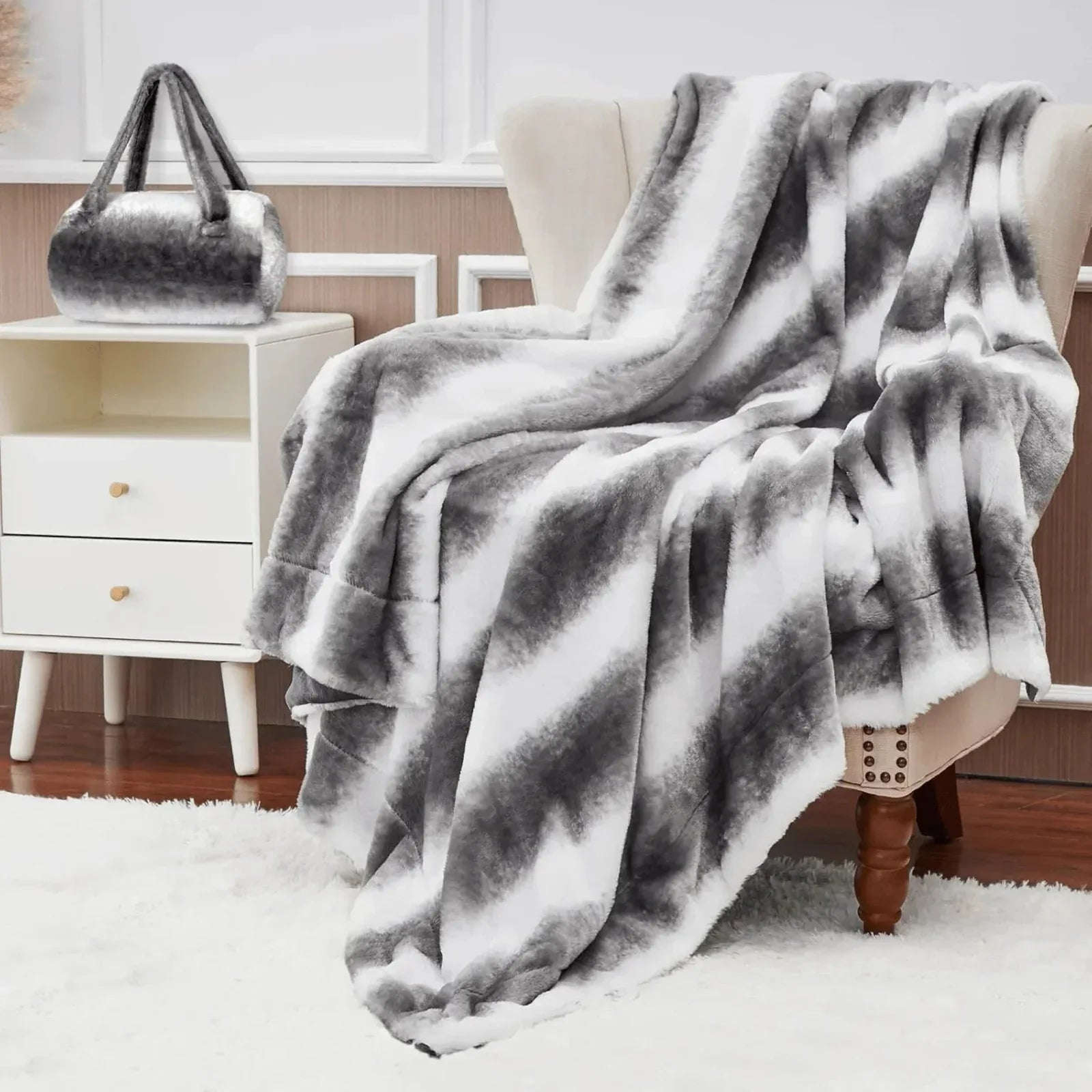 Luxury Faux Fur Rabbit Throw Blanket – Super Soft &amp; Ethical Comfort | Multiple Sizes &amp; Colours - 4A's Global