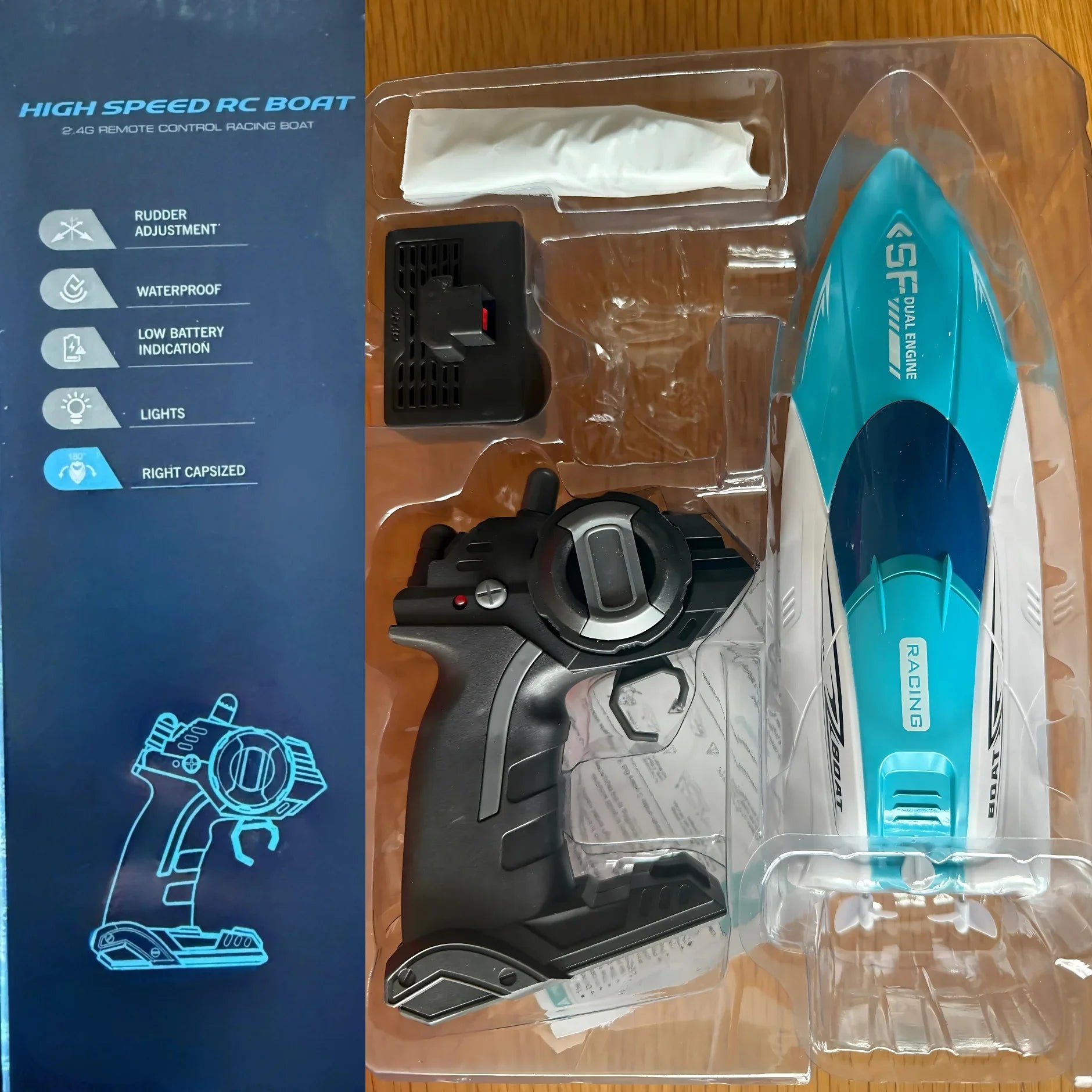 High-Speed RC Racing Boat – Remote Control Boat 2.4GHz – Dual Motor High-Speed Racing RC Boat with Modular Battery &amp; Waterproof Design - 4A's Global